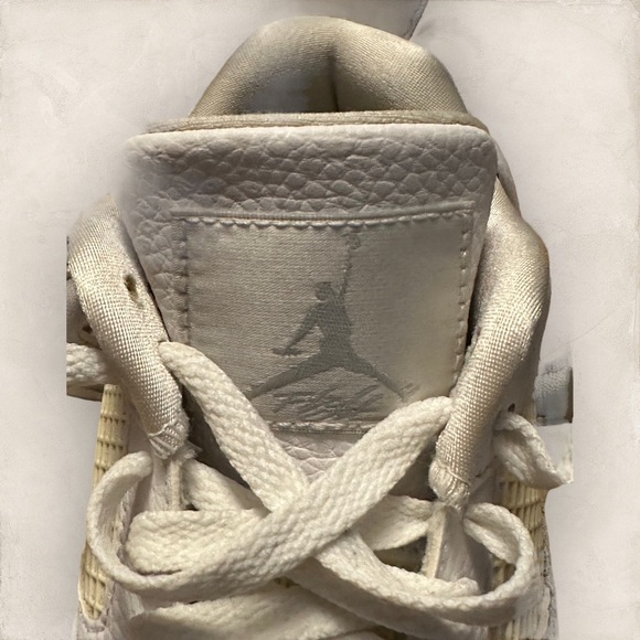 Jordan 4 Pure Money GS - Picture 2 of 10